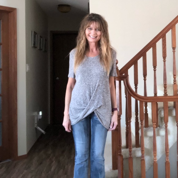Judy Logan short sleeve grey/blk/wht top - Picture 9 of 11